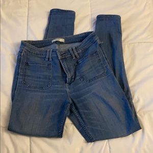 Abercrombie & Fitch med-wash, high waist jeans, 6R